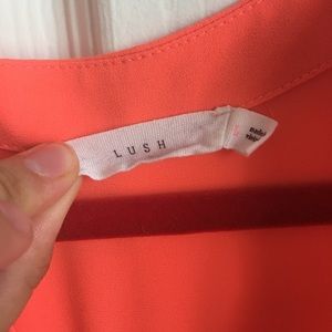 Lush Tops - Lush top in coral Lush Tops - Lush top in coral